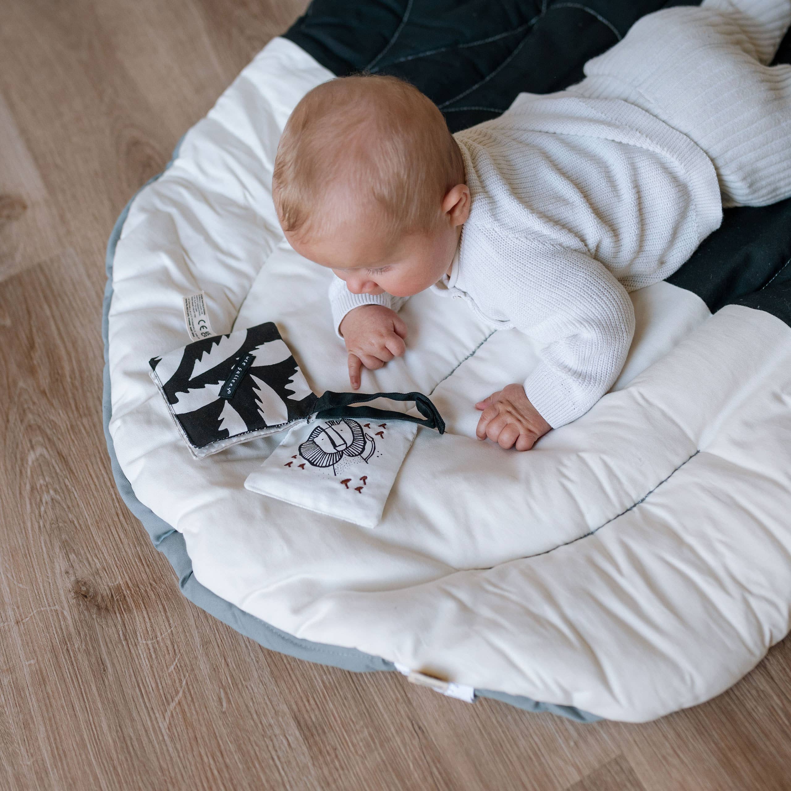 Knitrebok – Dra på safari på farten